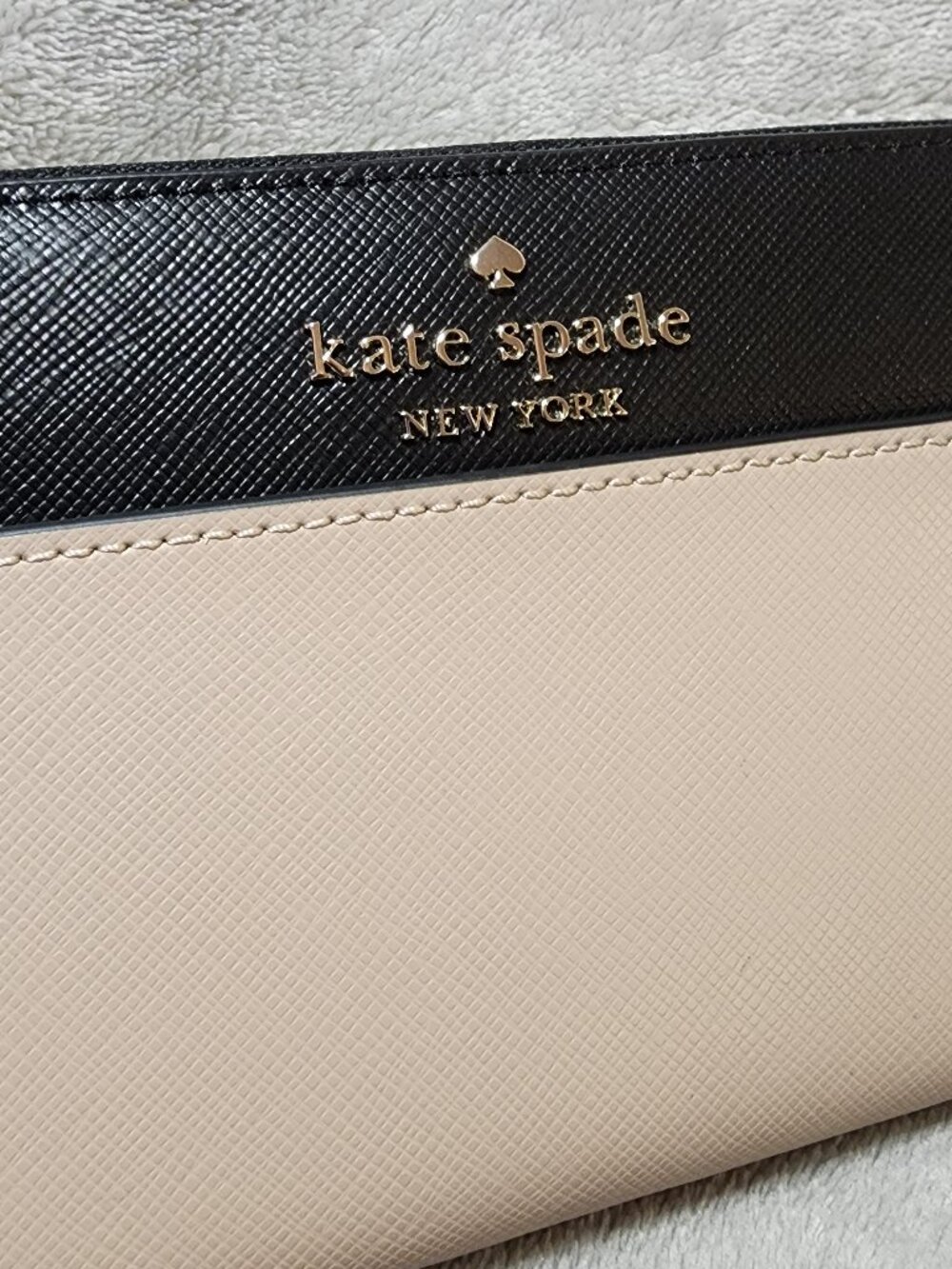 *NWT* Kate Spade Staci Continental Wallet Long zipper cream & Black - Picture 3 of 16